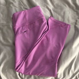 Athleta Leggings- Mesh Contender Capri